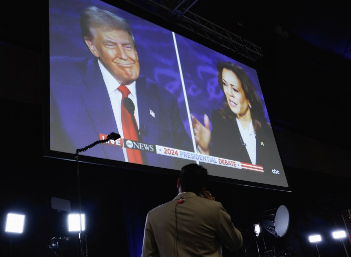 FCC chair rejects Trump call to pull ABC licenses over presidential ... Trump again calls for FCC to revoke ABC and NBC licenses